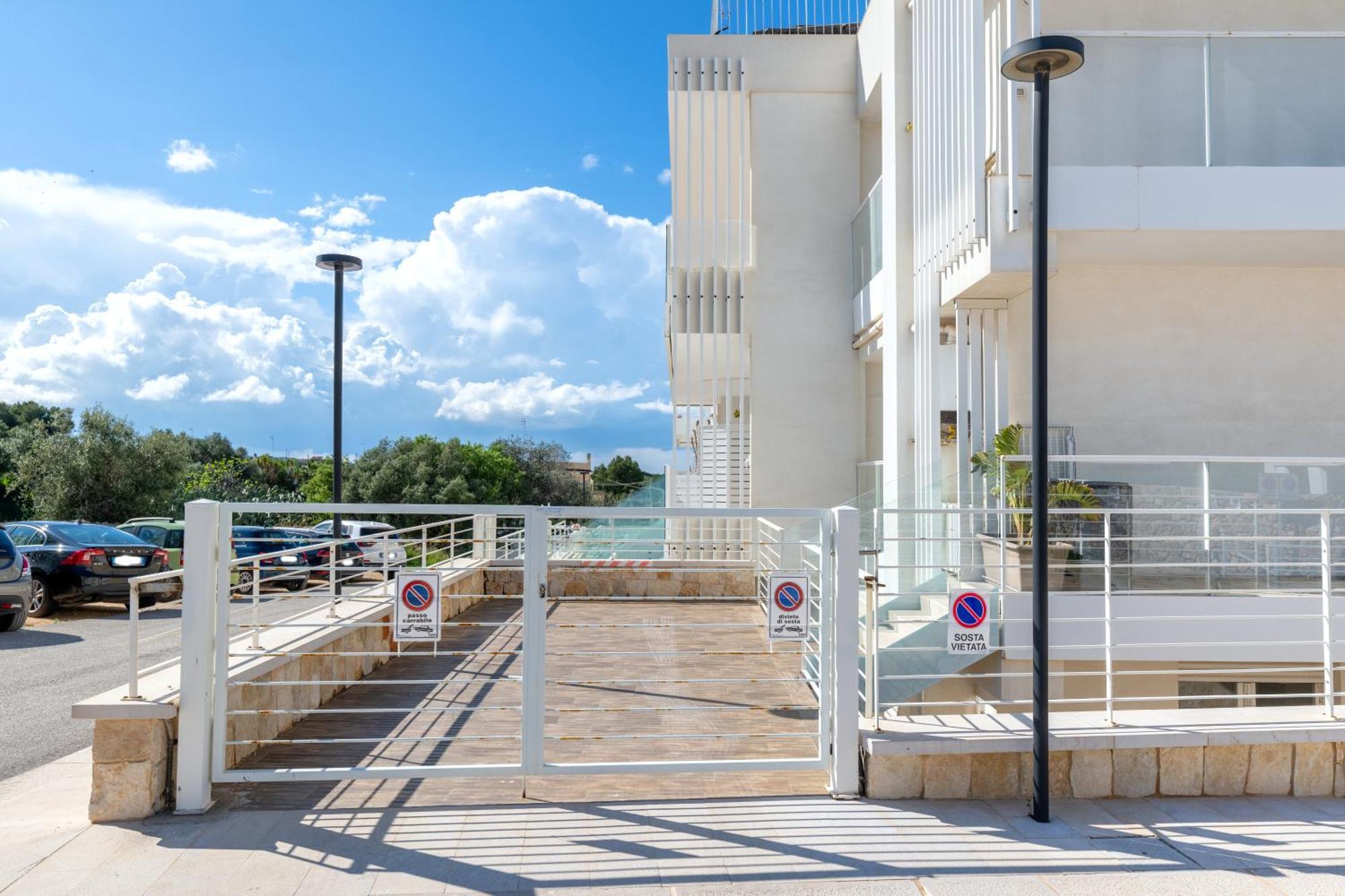 Exclusive Deluxe Apt Up To 6 People & Heated Tub Polignano a Mare Zewnętrze zdjęcie