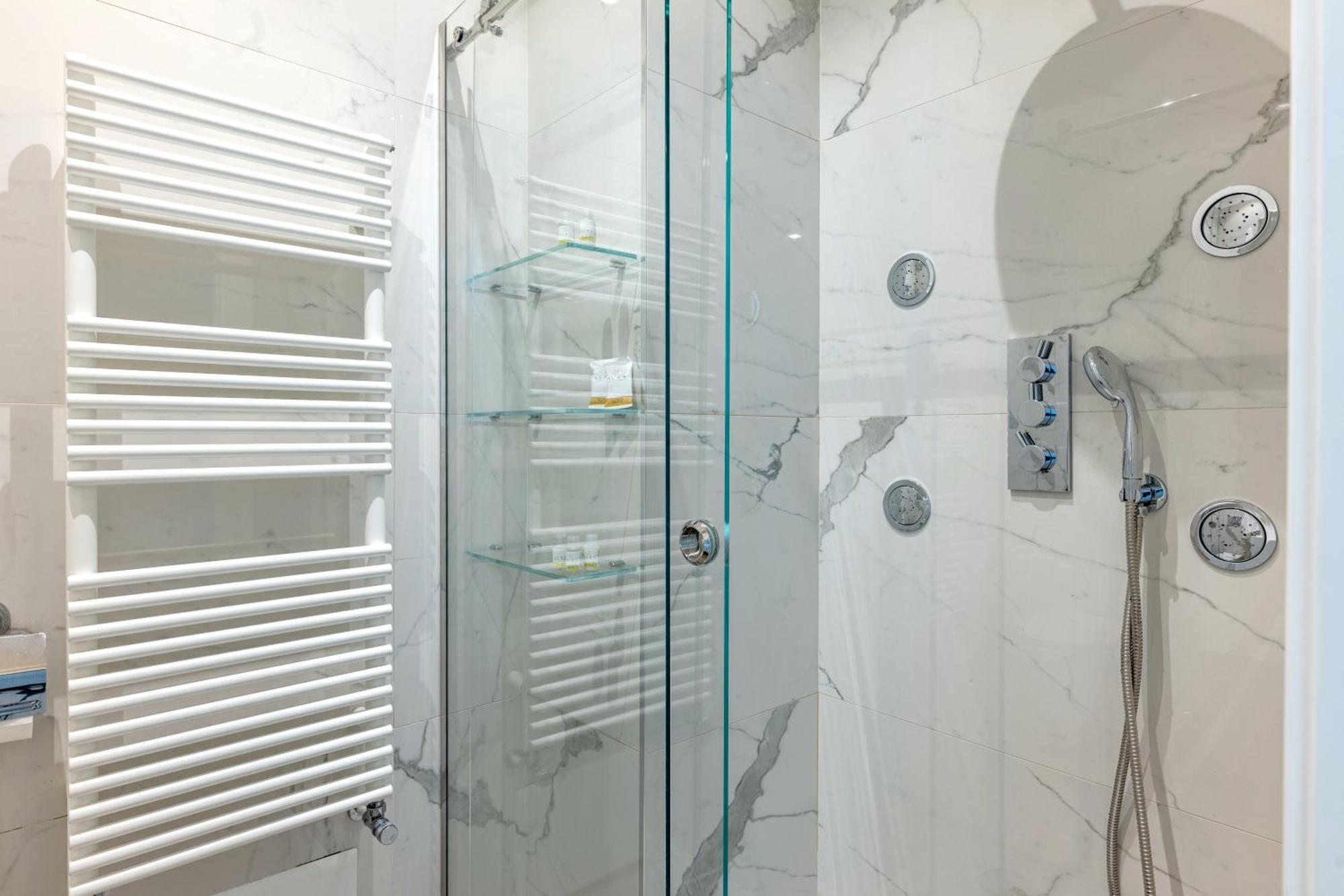 Exclusive Deluxe Apt Up To 6 People & Heated Tub Polignano a Mare Zewnętrze zdjęcie